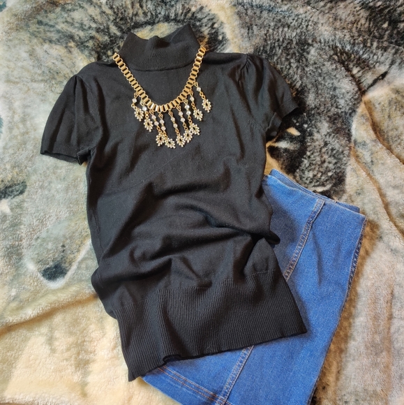 Forever 21 Sweaters - Twenty One Short Sleeve Black Turtleneck Sweater Size Small